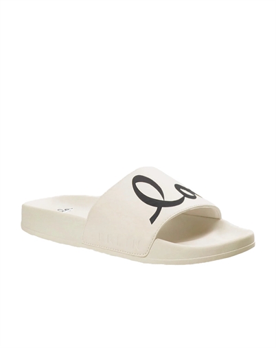 Beach Bilbao Slider - Lala Berlin